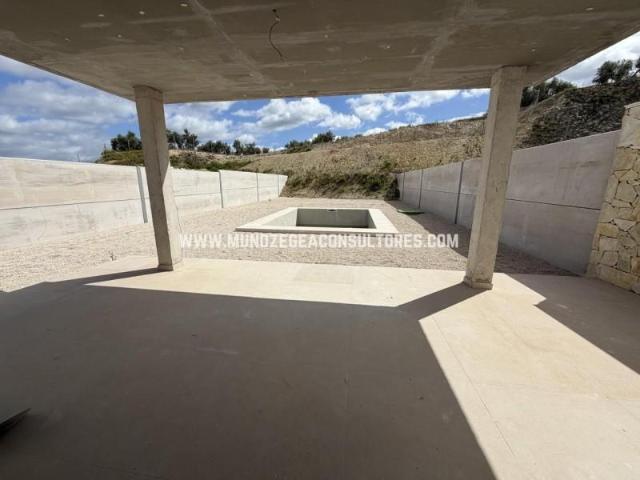Chalet en venta en Lucena, Calle Pontevedra, 14900