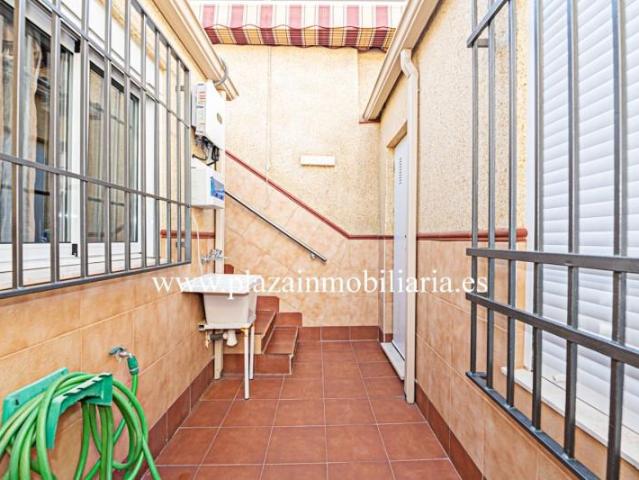 Chalet en venta en Lucena, La Calzada