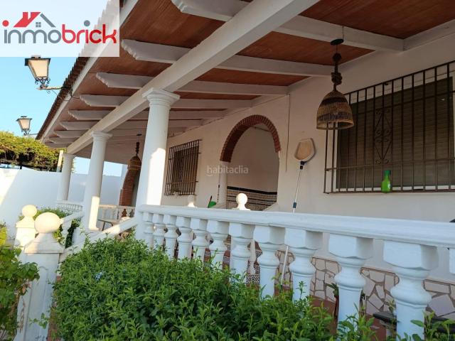 Chalet en venta en Lucena, Las Vegas Campoaras. CHALET EN VENTA EN LA ZONA DEL CONTADERO, LUCENA. Chalets.