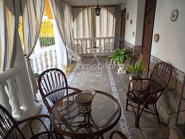 Chalet en venta en Lucena, Las Vegas Campoaras. VENTA Espectacular Chalet en una de las Mejores Zonas de Lucena. Chalets.