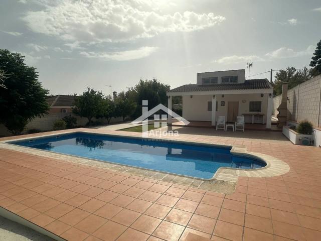 chalet en venta en Lucena
