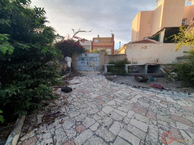 Chalet en venta en Motril, Motril ciudad. MotrilVilla. Chalets.