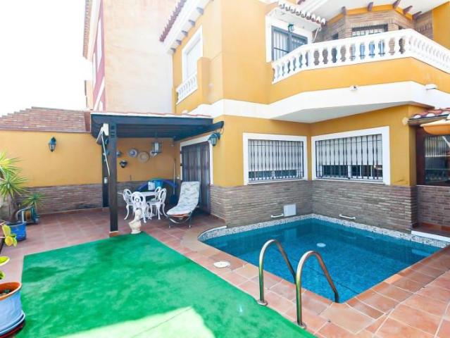 Chalet en venta en Motril, Hospital