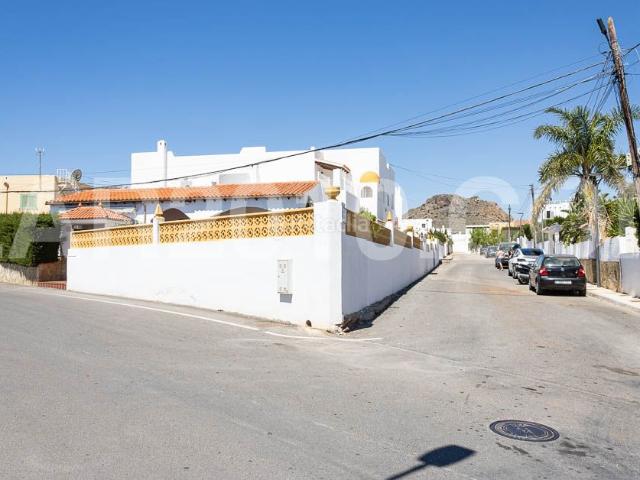 Chalet en venta en Mojácar, El Palmeral. Espectacular Chalet Pareado de Estilo Andaluz con Vistas al Mar en El Palmeral, Mojácar. Chalets.