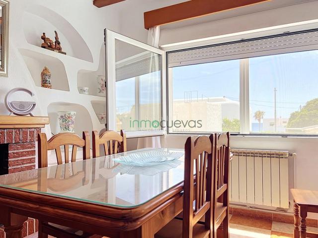 Chalet en venta en Mojácar, El Palmeral. Espléndida Propiedad en Mojácar con Piscina y Terraza a Pasos del Mar. Chalets.