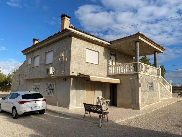 Chalet en venta en Molina de Segura, El Pino. CHALET EN EL PINO EN PARCELA DE 5.000M CON VIVIENDA DE 278M. Chalets Molina de.