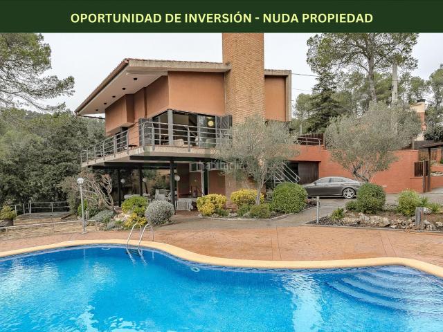 Chalet en venta en Molins de Rei. Chalet independiente en Venta en Calle Papiol. Chalets Molins de.