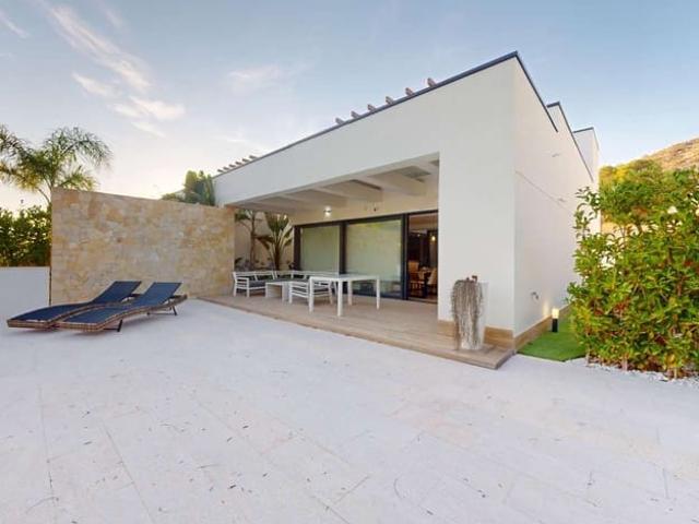 Chalet en venta en Monforte del Cid, Alicante