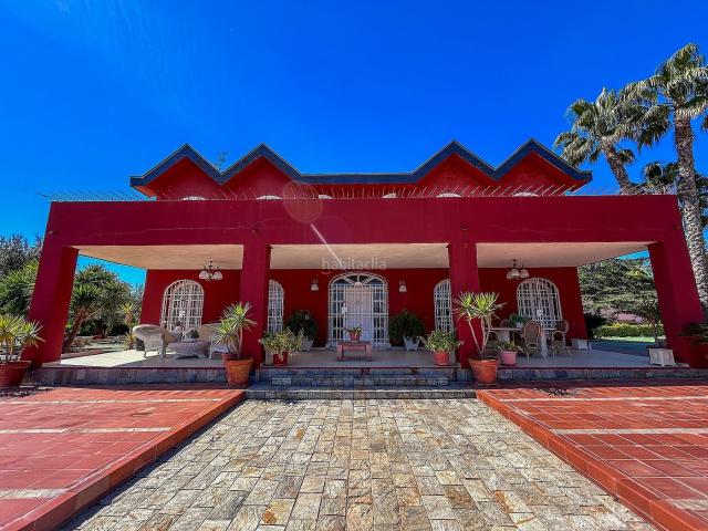Chalet en venta en Monòver. Chalets.