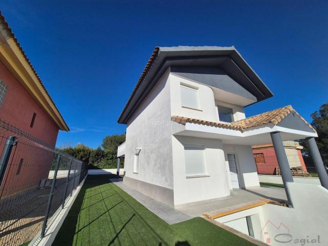 Chalet en venta en Monserrat. MonserratChalet. Chalets.