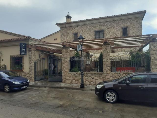 Chalet en venta en Monroy. Hotel residencia. Chalets.