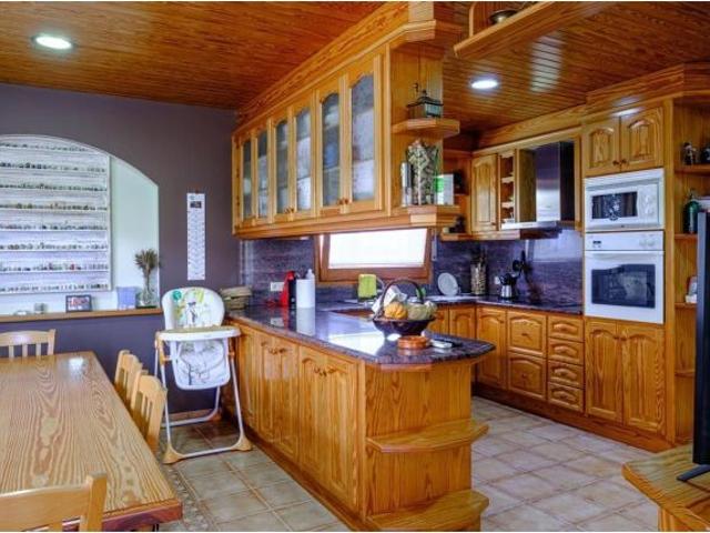 Chalet en Venta en Mont ras, Girona