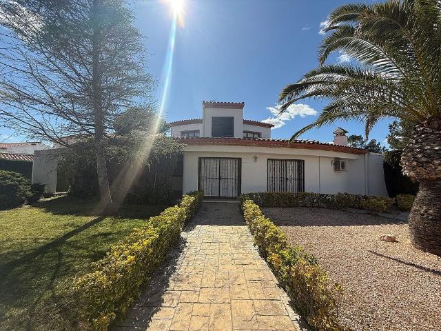 Chalet en venta en Mont Roig del Camp, de 186 m² 3 habitaciones por 465.000