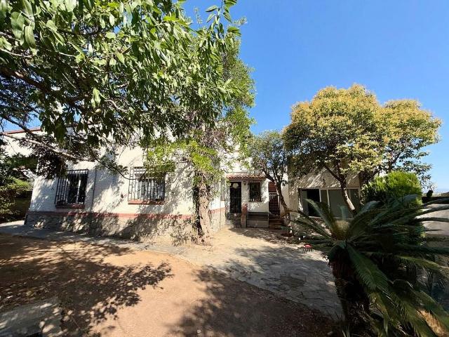 Chalet en venta en Montcada i Reixac, de 134 m² 4 habitaciones por 790.000