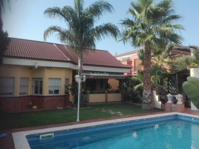 Chalet en venta en Montequinto, Condequinto. Chalet condequinto. Chalets.