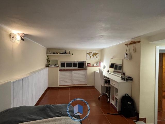 Chalet en venta en Montequinto, Cerros de Montequinto. Villa de 266 m con 7 dormitorios y jardín privado en Dos Hermanas. Chalets.