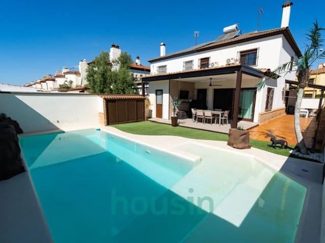 Chalet en venta en Montequinto, Sevilla