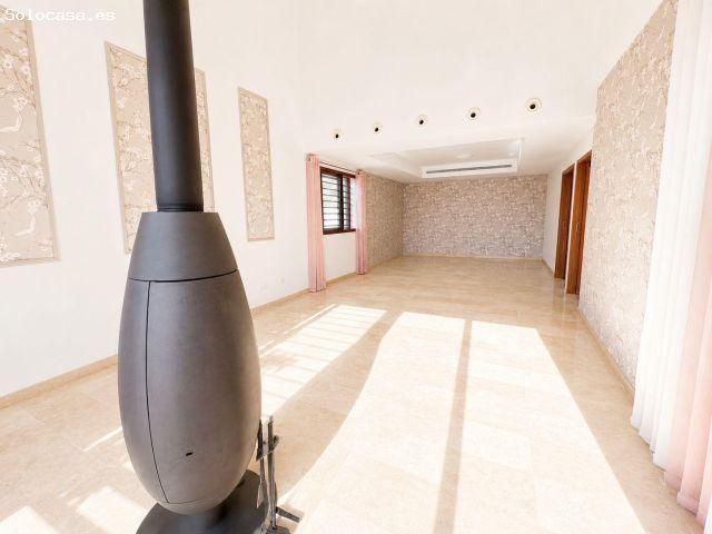 Chalet en Venta en Montequinto, Sevilla