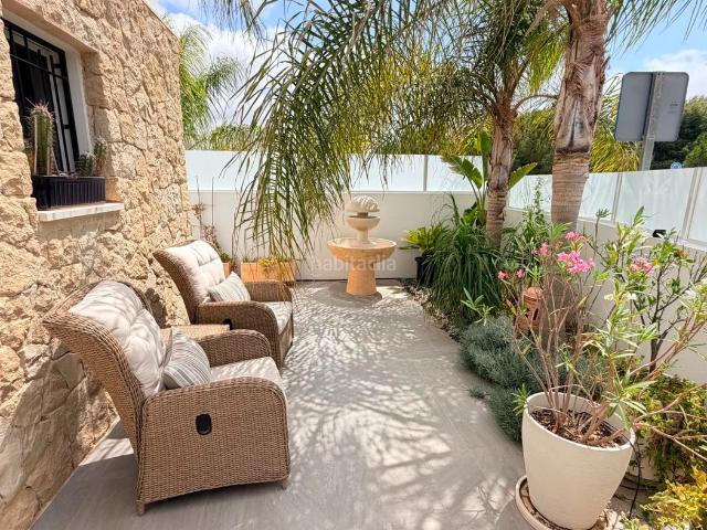 Chalet en venta en Montesinos Los. iquestEstaacute buscando una villa en la Costa Blanca donde se combinen perfectamente el confort, el estilo y el auteacutentico es. Chalets Montesinos.