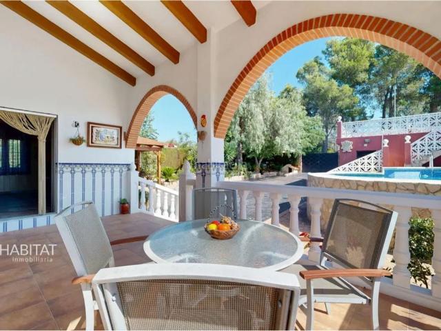 Chalet en venta en Montroi Montroy. CHALET INDEPENDIENTE EN LA URBANIZACIÓN BALCÓN DE MONTROI !. Chalets Montroi.
