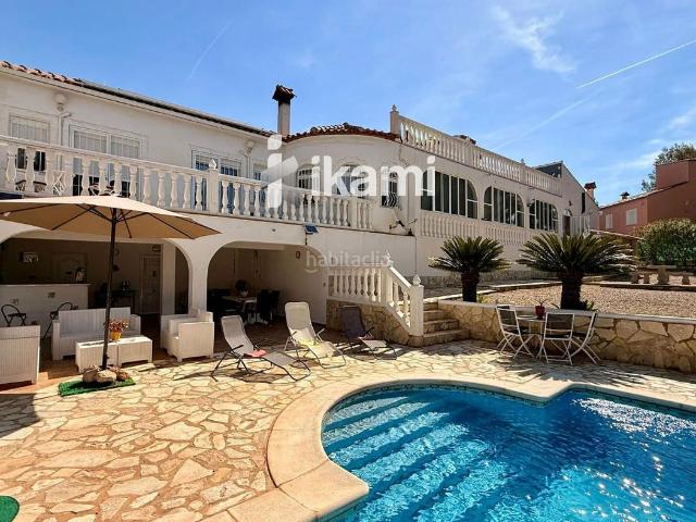 Chalet en venta en Montroi Montroy. Villa exclusiva a 35 minutos de Valencia Montroi. Chalets Montroi.