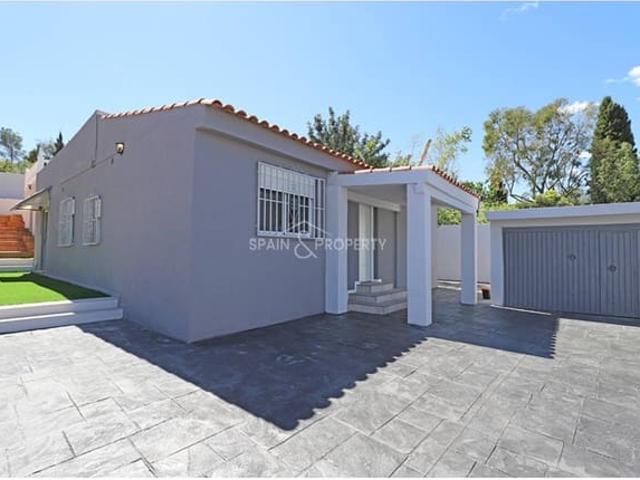 Chalet en venta en Montroy, Valencia