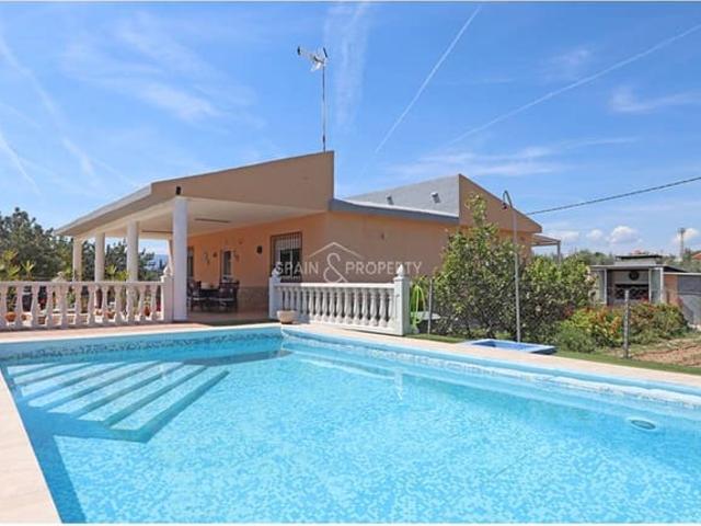 Chalet en venta en Montroy, Valencia