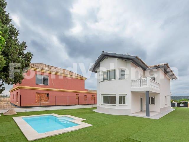 Chalet en venta en Montserrat, Valencia