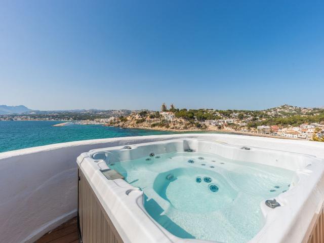 Chalet en venta en Moraira, Casco Urbano. Chalets.