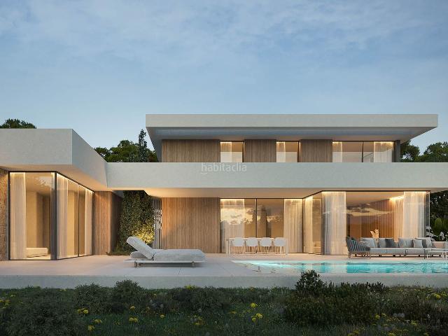 Chalet en venta en Moraira, Casco Urbano. Villa moderna de cinco dormitorios con piscina en Moraira. Chalets.
