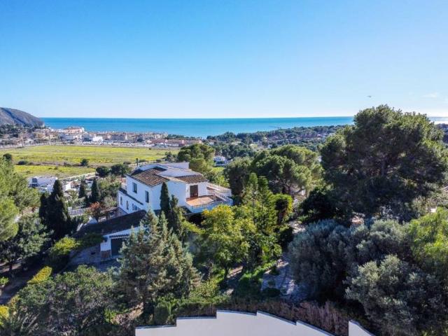 Chalet en venta en Moraira Chalet con vistas al mar situado. 285m² Moraira