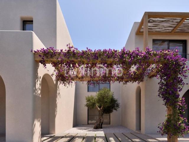 Chalet en venta en Moraira, Pinar de Advocat Cometa. Villa de estilo ibicenco en Moraira en venta. Chalets.