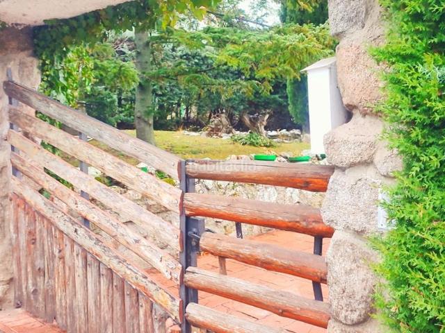Chalet en venta en Moralzarzal, Polideportivo Colonia. CHALET INDEPENDIENTE EN MORALZARZAL. Chalets.