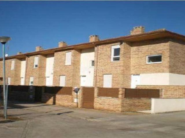 Chalet en venta en Morales de Toro. Obra parada en Carrera Carretera, 9 Morales de Toro. Chalets Morales de.