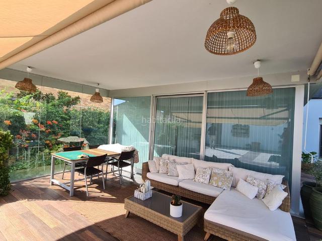 Chalet en venta en Morales del Vino. Espectacular chalet individual moderno con piscina en Morales del Vino Parcela en esquina. Chalets Morales del.