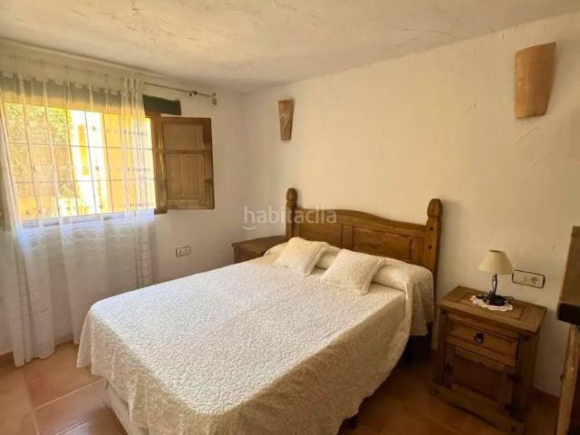 Chalet en venta en Moratalla. Exclusiva propiedad con piscina, chimenea y gran parcela en un entorno privilegiado. Chalets.