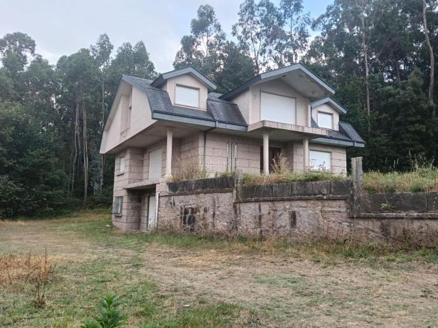 Chalet en venta en Mos. CASACHALET INDEPENDIENTE EN MOS. Chalets.