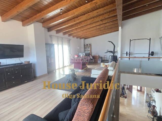 Chalet en venta en Mataró, Can Quirze. Espectacular chalet con apartamento independiente en Can Quirze Mataró. Chalets.