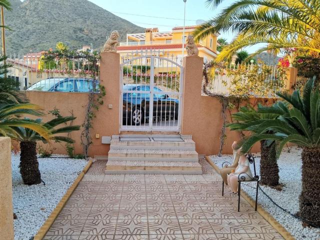 Chalet en venta en Mazarrón, Bolnuevo. Casa de Lujo con Impresionantes Vistas al Mar. Chalets.