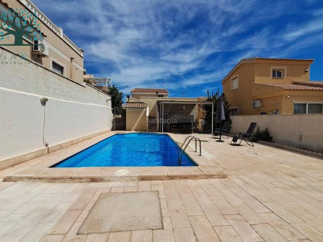 Chalet en venta en Mazarrón, El Alamillo. VIVIENDA INDEPENDIENTE CON PISCINA EN ALAMILLO. Chalets.
