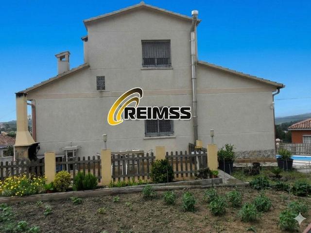 Chalet en venta en Maçanet de la Selva, de 190 m² 4 habitaciones por 350.000