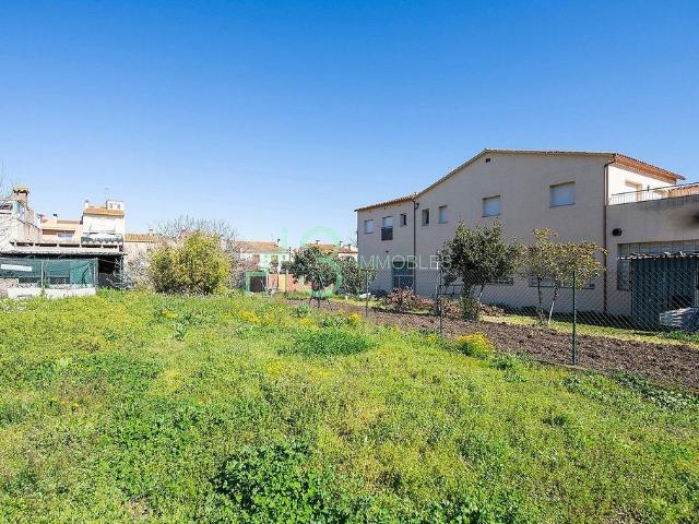Chalet en venta en calle Vidreres, Maçanet de la Selva, de 225 m² 6 habitaciones por 319.000