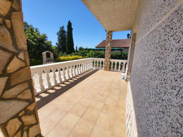 Chalet en venta en Maçanet de la Selva, Mas Altaba El Molí. Piscina privada, vistas al Montseny y gran parcela en Mas Altaba. Chalets Maçanet de la.