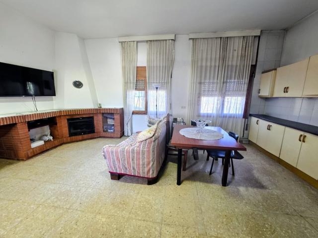 Chalet en venta en Maçanet de la Selva, Residencial Park. MAÇANET RESIDENCIAL PARK. Torre de 294 m2 en 2 viviendas. Chalets Maçanet de la.