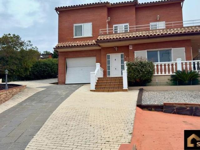 Chalet en venta en Maçanet de la Selva, Residencial Park