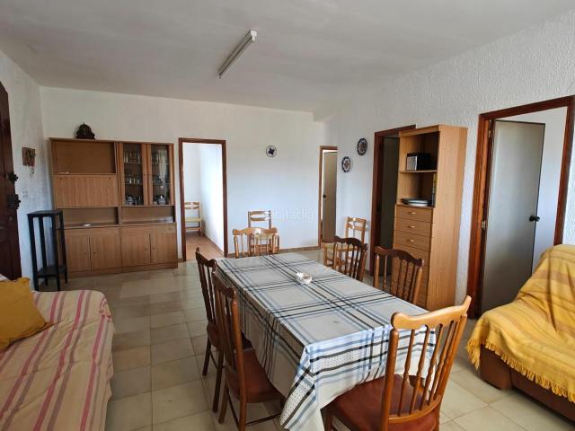 Chalet en venta en Macastre. Chalet con piscina. Chalets.