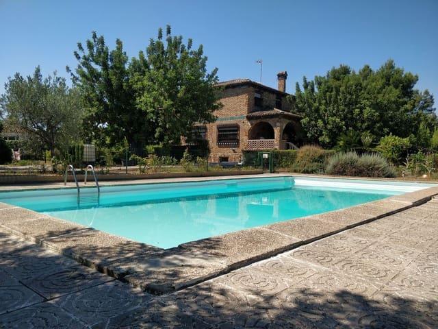 Chalet en venta en Macastre, Valencia