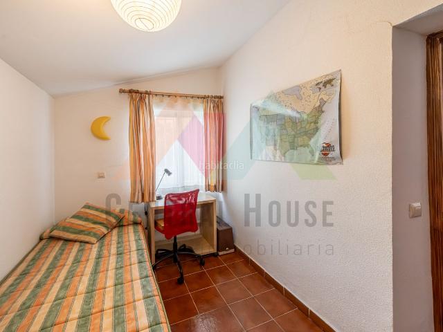 Chalet en venta en Maello. CHALET INDENDIENTE EN EL MONTE, MAELLO, ÁVILA. Chalets.