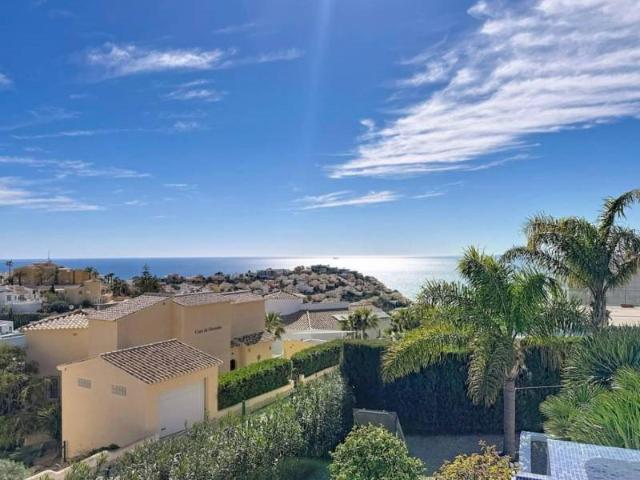 Chalet en venta en Magnolias Amplia y moderna propiedad de d. 247m² Benitachell