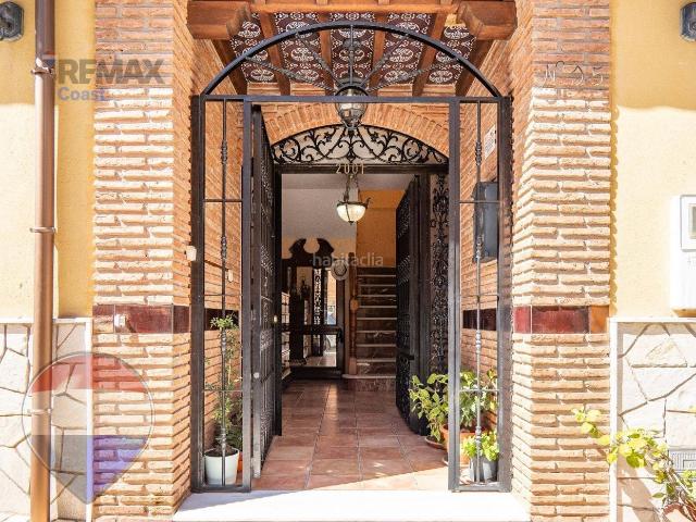 Chalet en venta en Málaga, Olletas Sierra Blanquilla. CHALET EN VENTA EN LOS ALMENDRALES. Chalets.